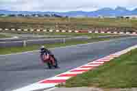 cadwell-no-limits-trackday;cadwell-park;cadwell-park-photographs;cadwell-trackday-photographs;enduro-digital-images;event-digital-images;eventdigitalimages;navarra;no-limits-trackdays;peter-wileman-photography;racing-digital-images;trackday-digital-images;trackday-photos